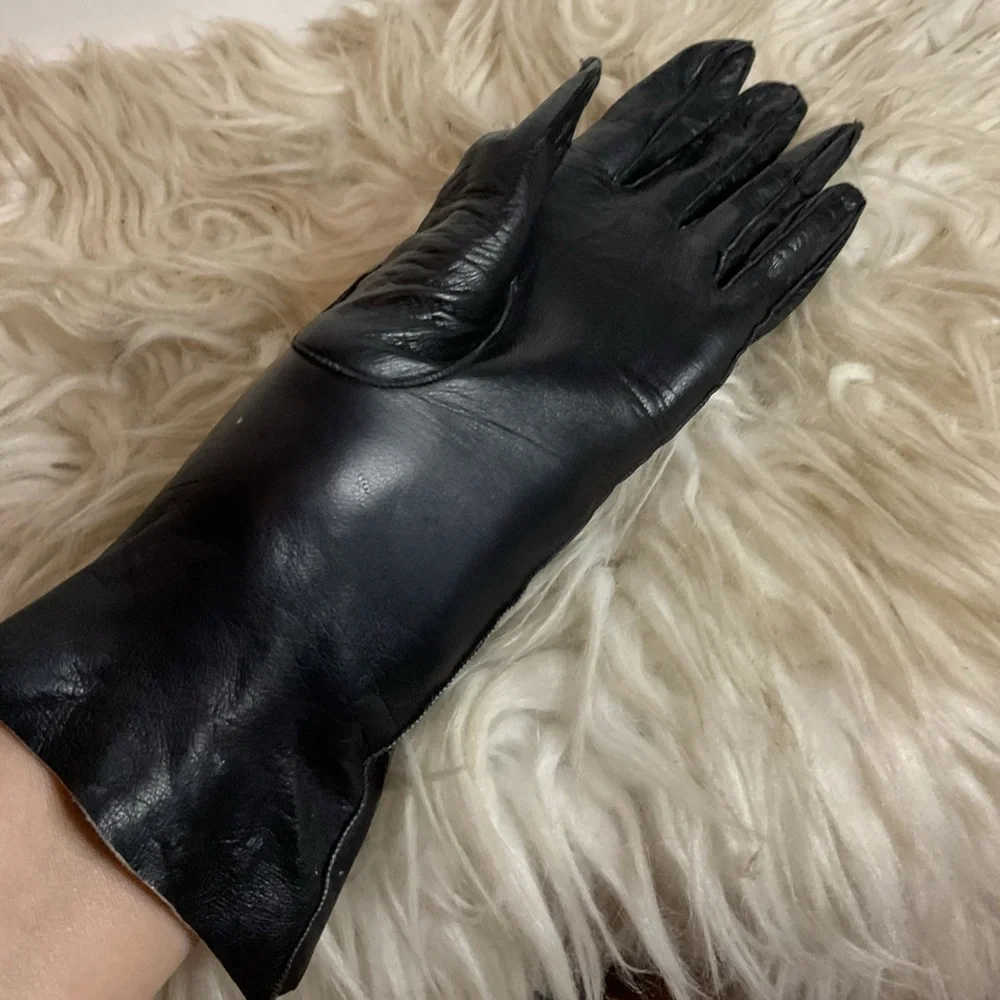 Vintage abstract embellished black leather gloves S